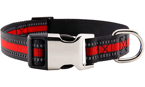 Reflektierendes rotes Hundehalsband mit verstellbarem Metallverschluss, 40-63 cm Länge und 2,5 cm breit, mit D-Ring.