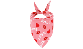 Bandana rose pour chien "LOVE", cœurs rouges et baisers, idéal pour la Saint-Valentin, lavable en machine, tendance.